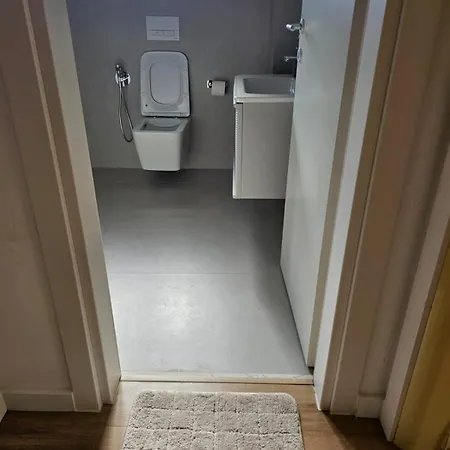 In Rruga Thoma Filpeu Appartement Tirana